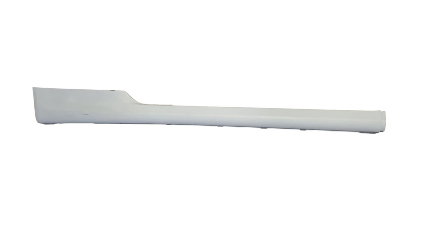 Nissan Skyline GT-R RH Side skirt BNR34 Replacement
