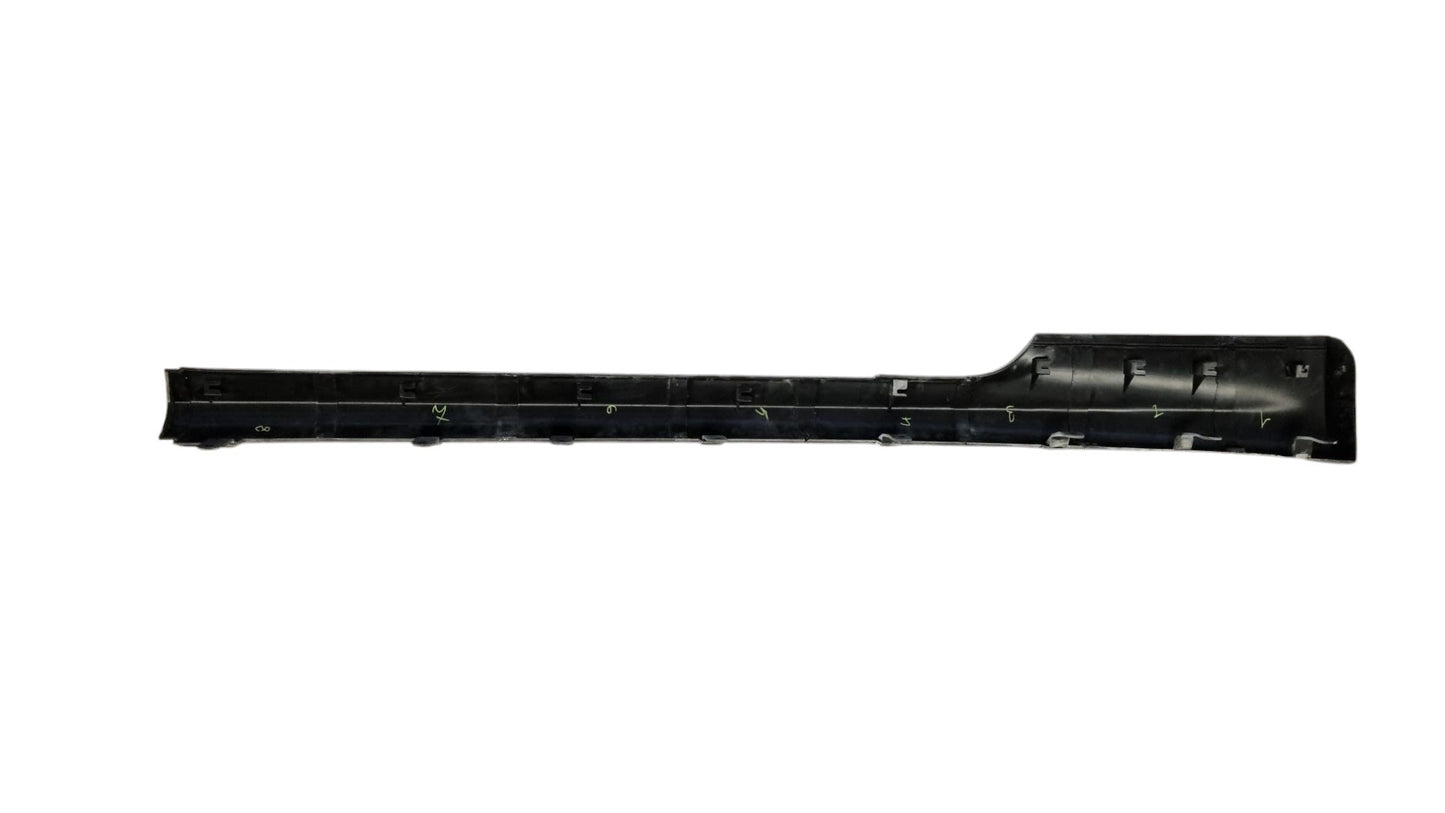 Nissan Skyline GT-R RH Side skirt BNR34 Replacement