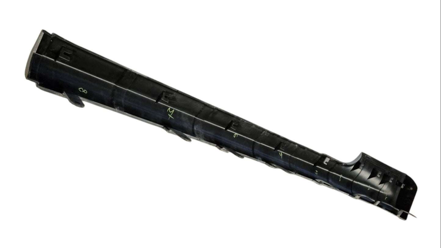 Nissan Skyline GT-R RH Side skirt BNR34 Replacement