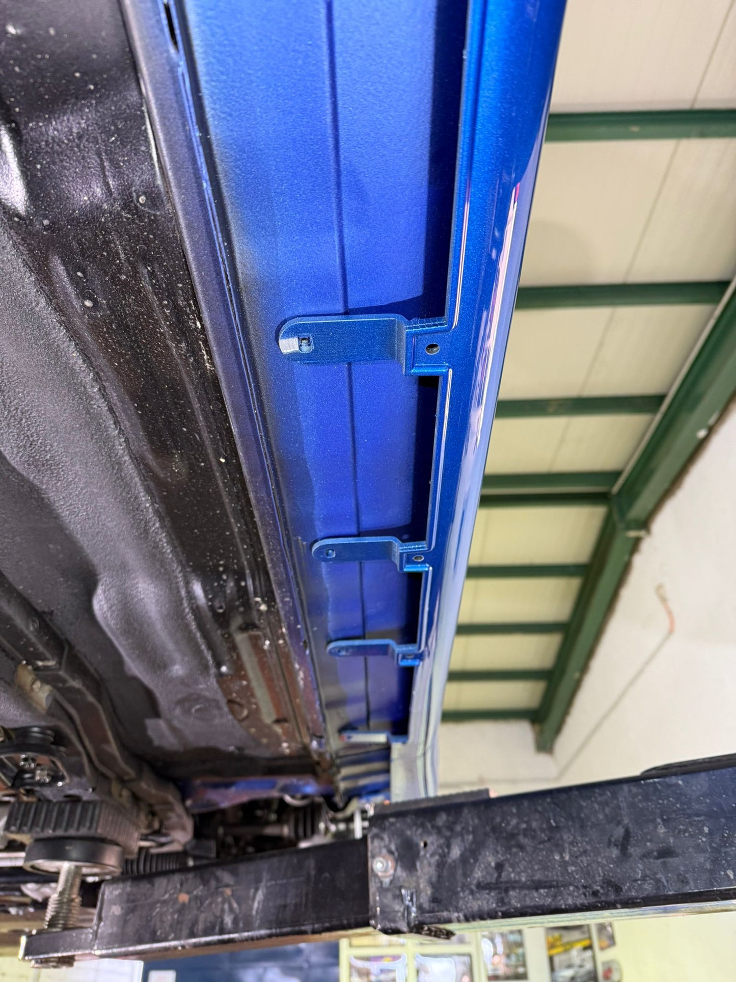 Nissan Skyline GT-R RH Side skirt BNR34 Replacement